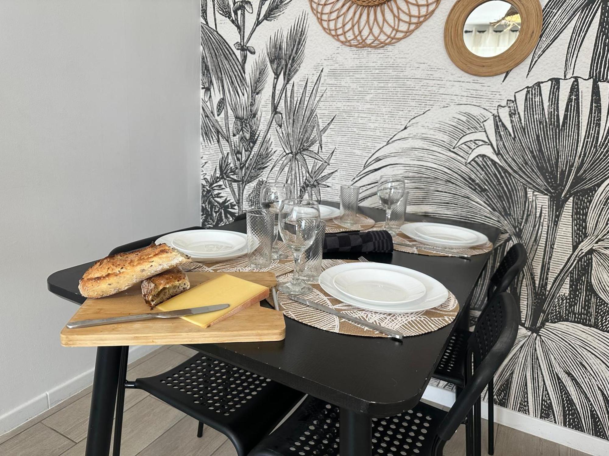 Le Boheme - Appartement Proche Gare Et Commerces Gisors Dış mekan fotoğraf
